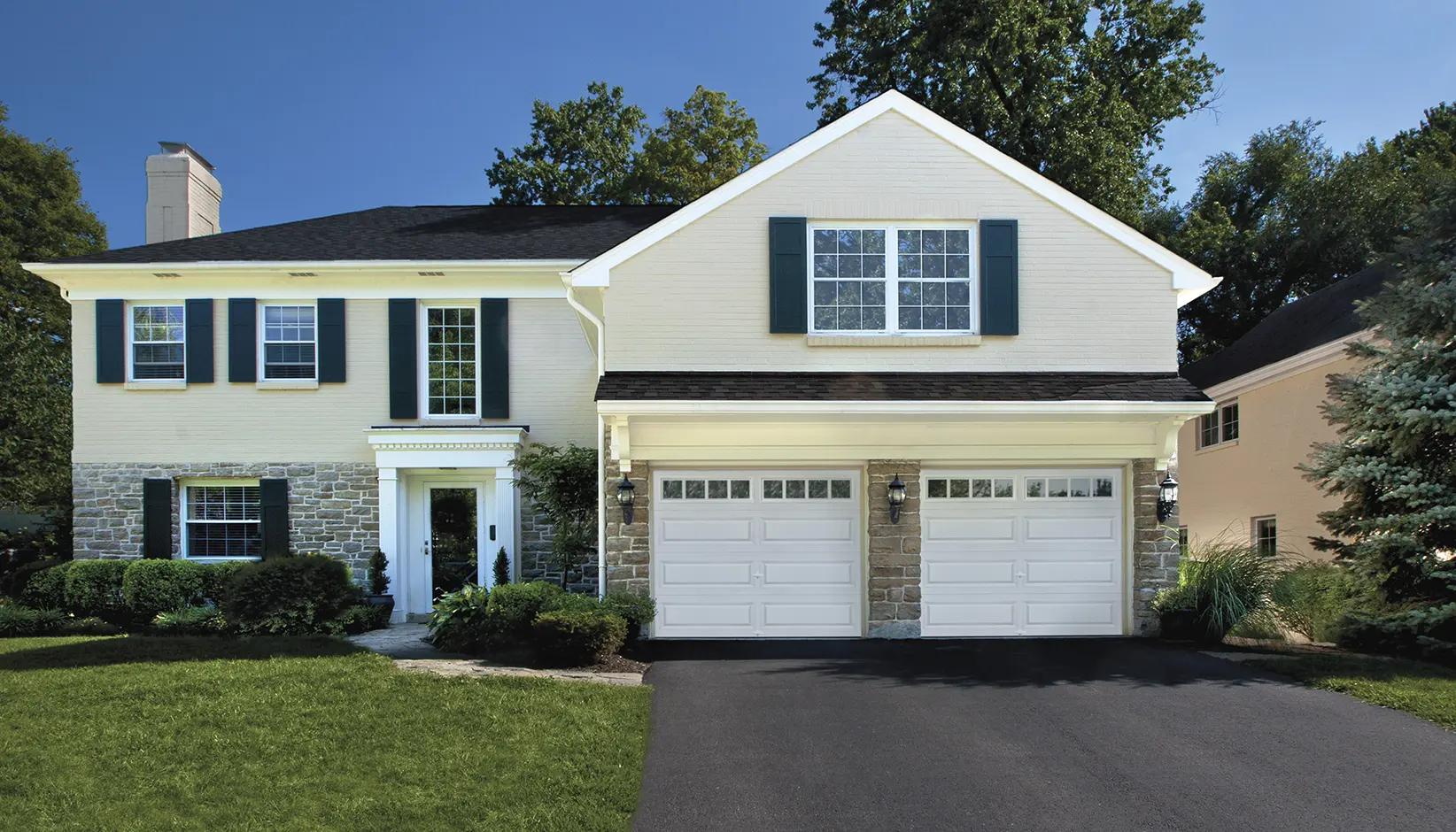 classic-steel-short-elegant-colonial-window-822